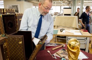 LV.FIFAWC2010.trophytravelcase.14