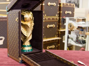 LV.FIFAWC2010.trophytravelcase.15